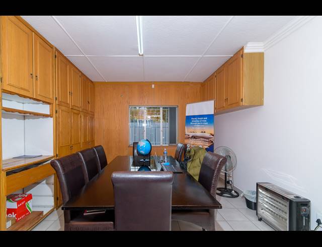3 BEDROOM HOUSE FOR SALE IN KENSINGTON B